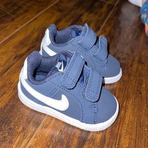 Baby Nike 2C